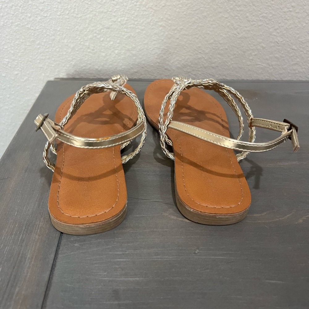 Universal Thread Gold and Silver Braided Sandals Size: 7 - Picture 3 of 6